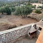 Mani Spot In Almiro