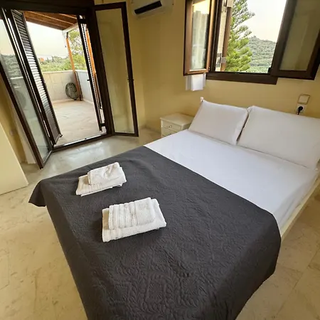 Vakantiehuis Mani Spot In Almiro