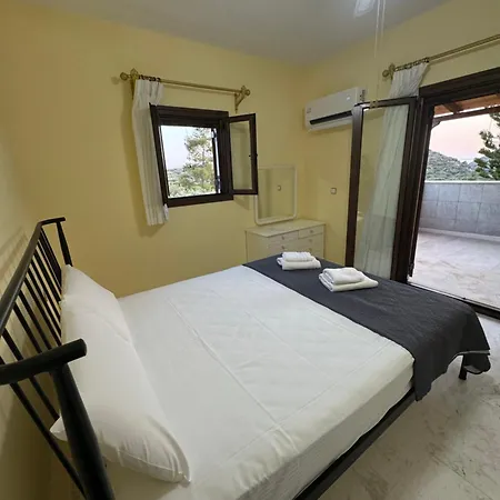 Vakantiehuis Mani Spot In Almiro
