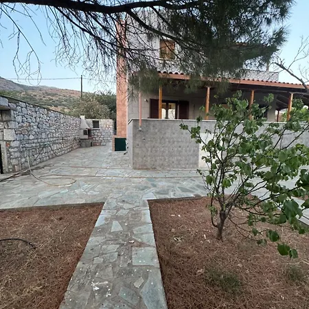 Vakantiehuis Mani Spot In Almiro *