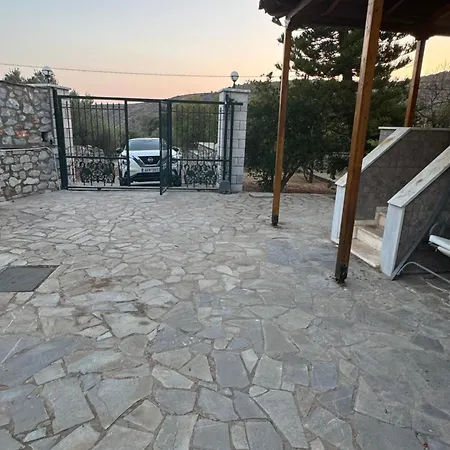 Mani Spot In Almiro Kyparissos (Laconia)