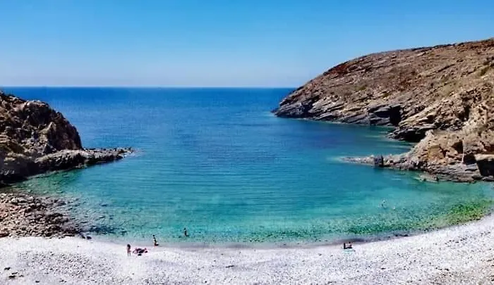 Mani Spot In Almiro *