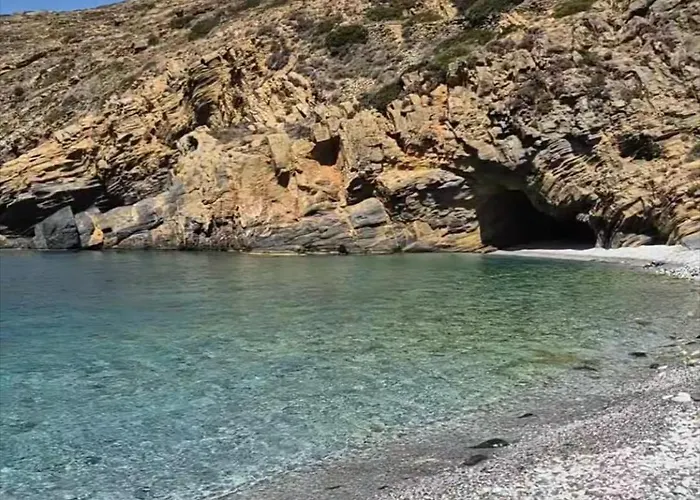 بيت للعطل Mani Spot In Almiro *