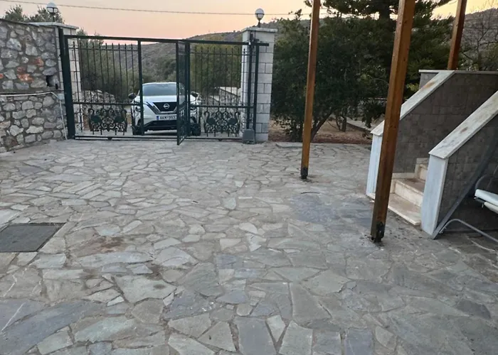 Mani Spot In Almiro Kyparissos (Laconia)