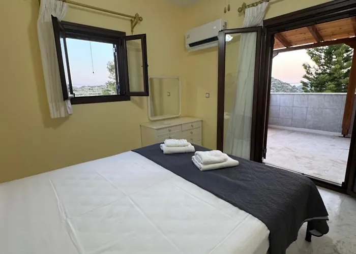 بيت للعطل Mani Spot In Almiro *