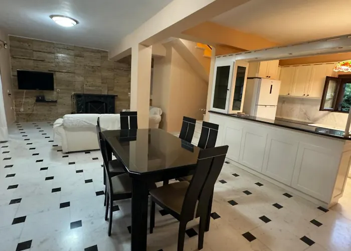 Mani Spot In Almiro بيت للعطل