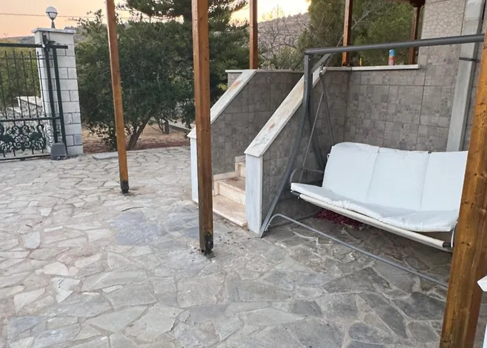 بيت للعطل Mani Spot In Almiro *